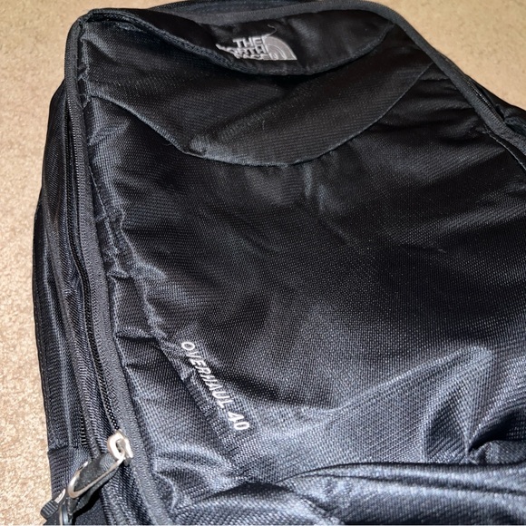 The North Face Backpack Overhaul 40 - Picture 2 of 15